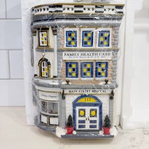 ❤️🎄❤️ Dept 56 | “Main Street Medical”| Snow Village | NIB Retired ❤️🎄❤️
